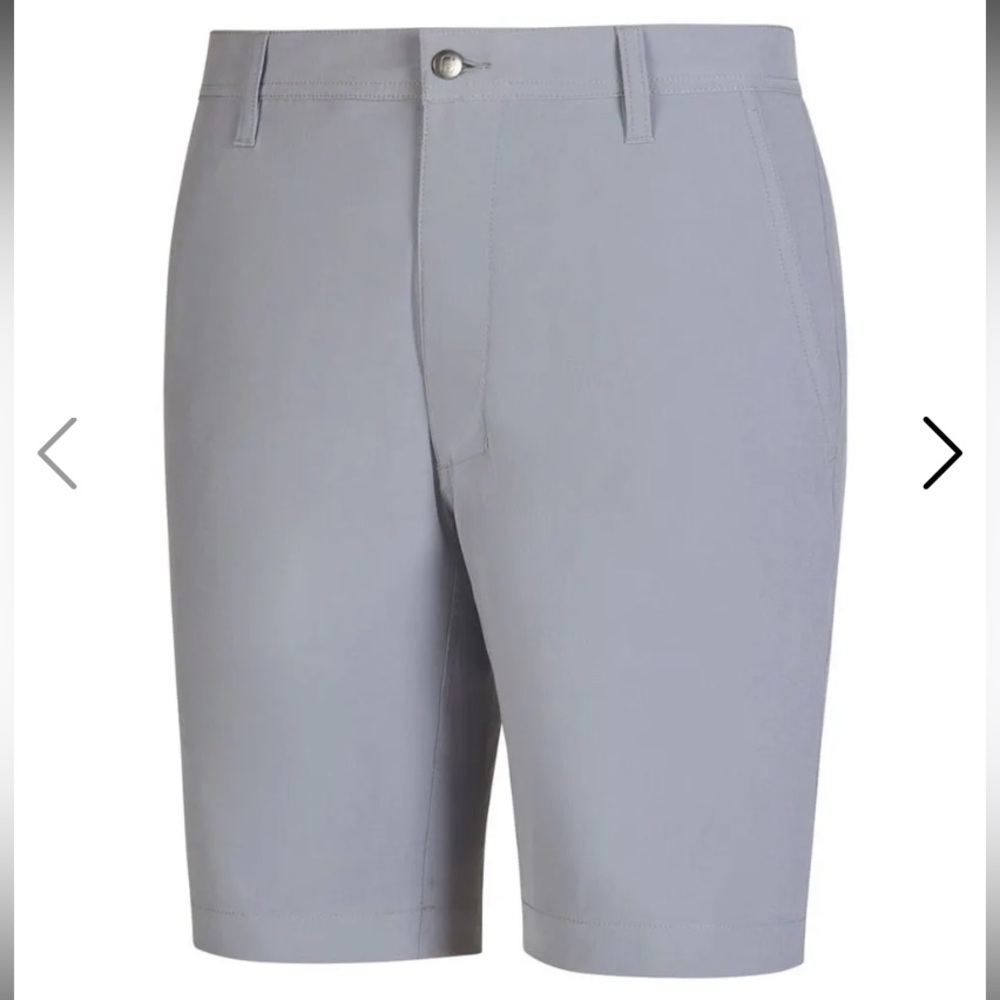 FootJoy Light Weight Golf Shorts
Men's 38 Gray Stretch Performance
Stylish
